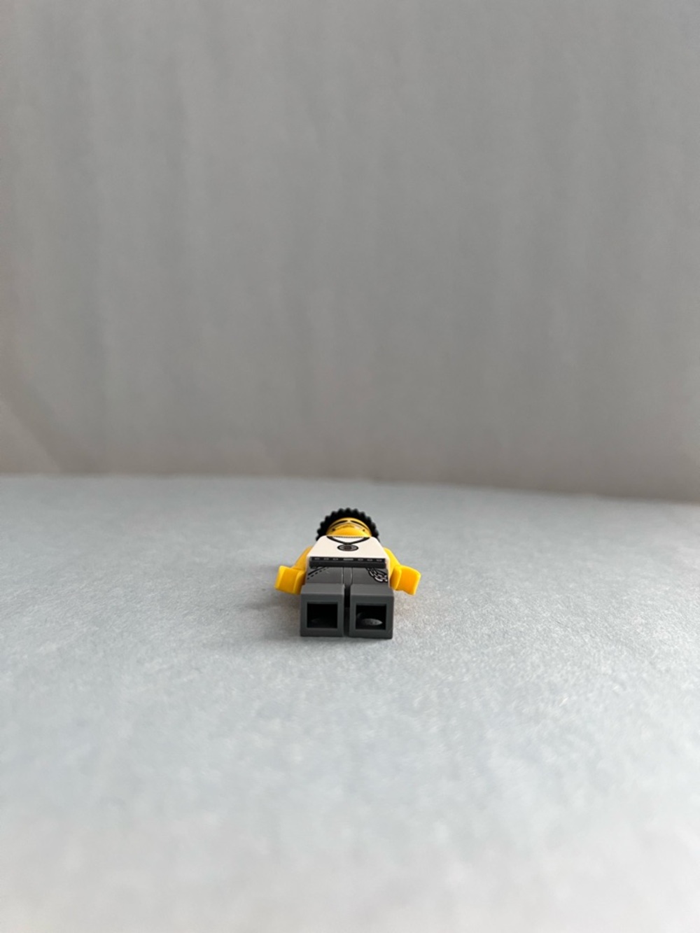 Lego Rapper Minifigure - Picture 3 of 3